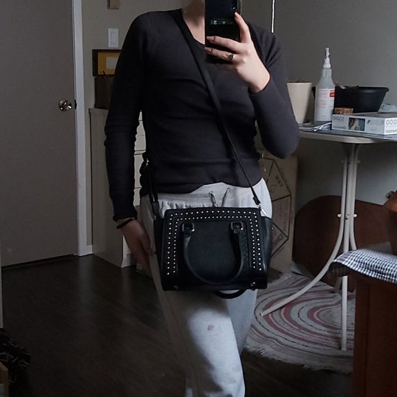 Black purse, Aldo/Spring - Picture 6 of 6